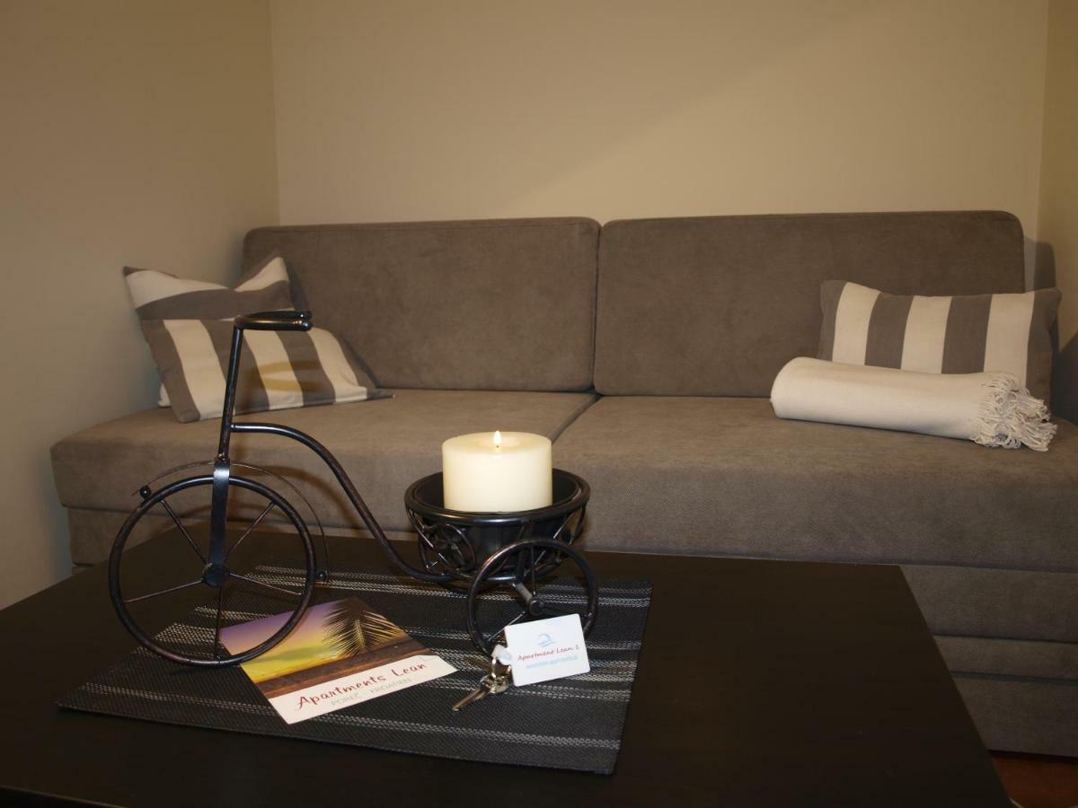 Apartment Lean *