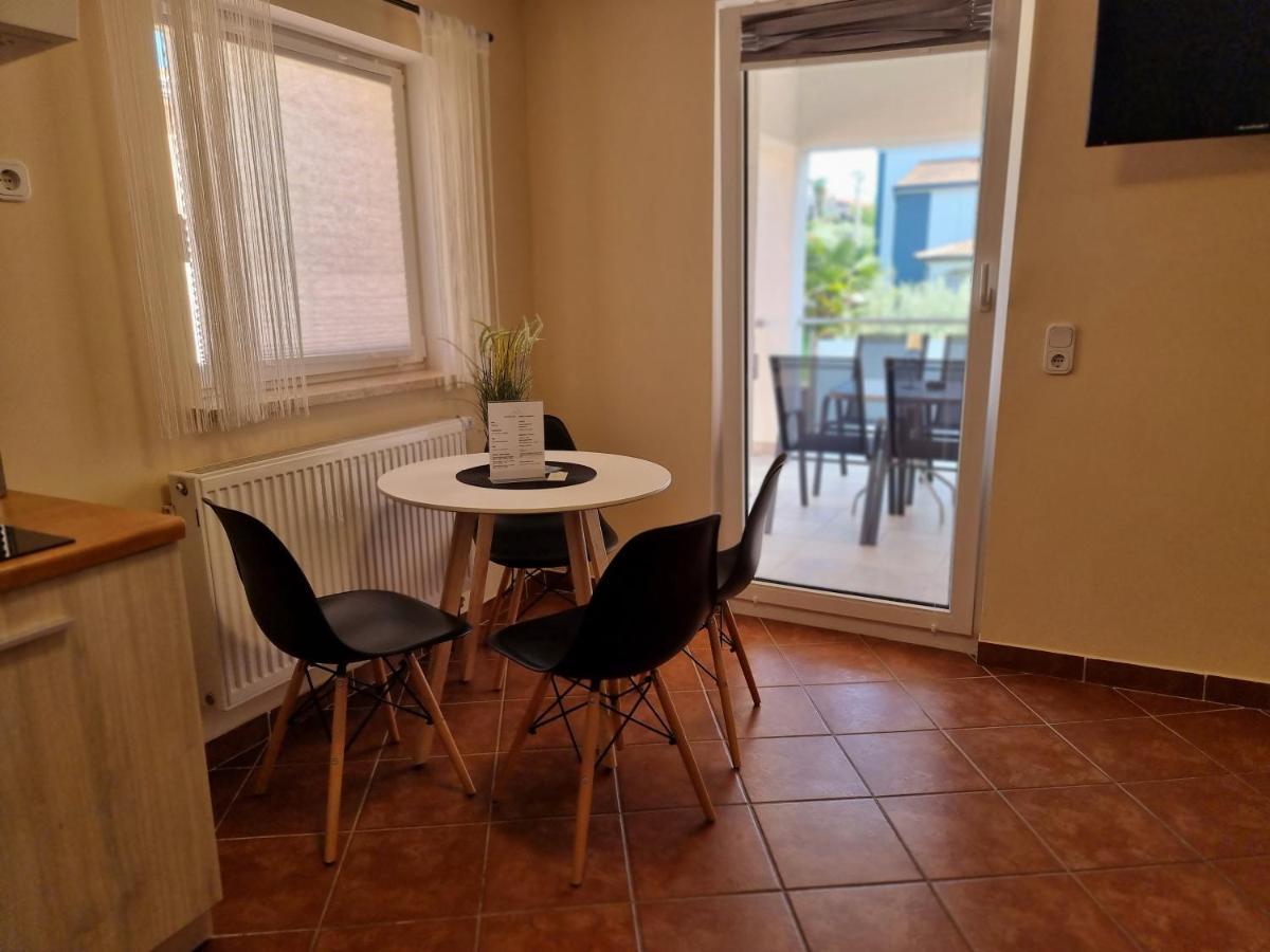 Lean Apartment Poreč