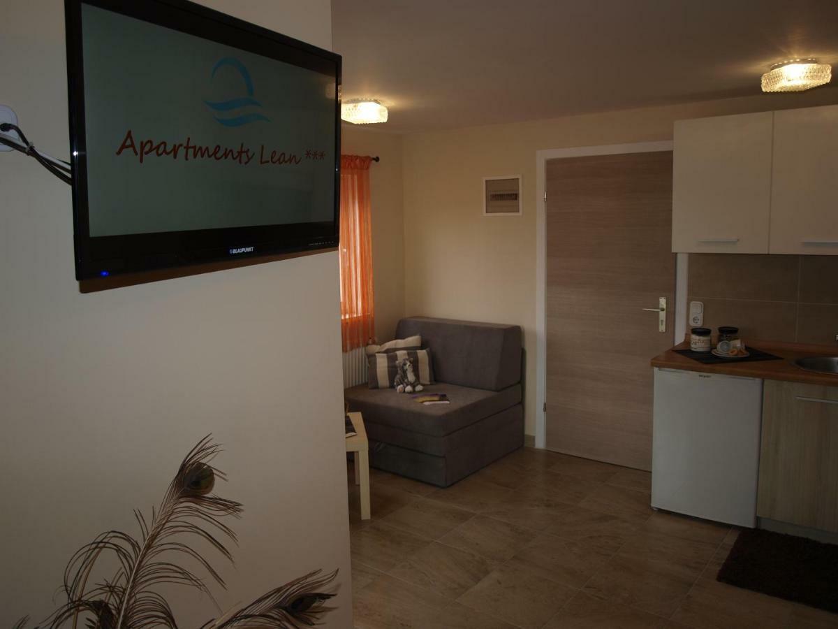 Lean Apartment